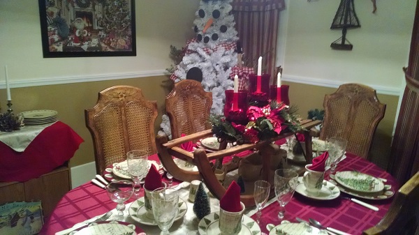 kleerview farm christmas house dining room